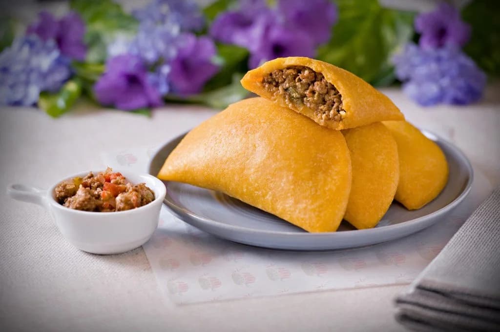 Empanada de carne mechada